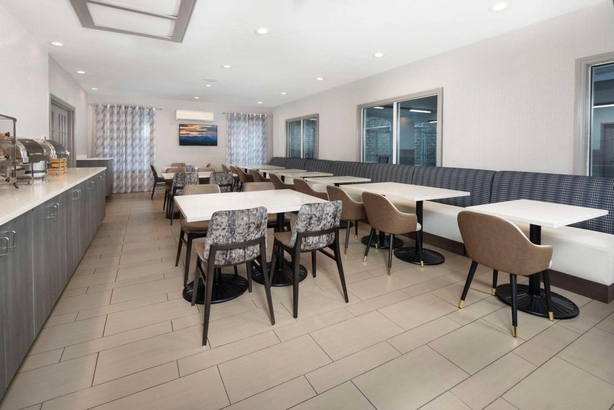 Country Inn & Suites By Radisson Asheville Downtown Tunnel Road 外观 照片