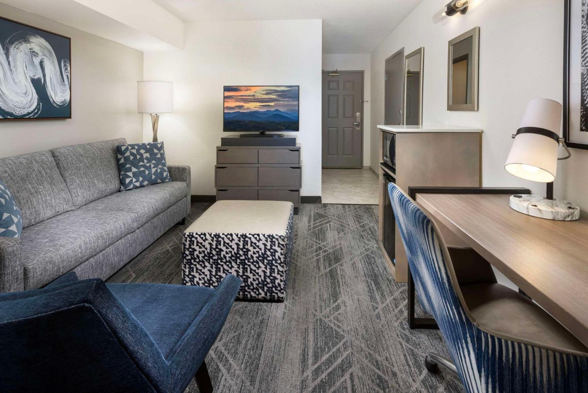 Country Inn & Suites By Radisson Asheville Downtown Tunnel Road 外观 照片