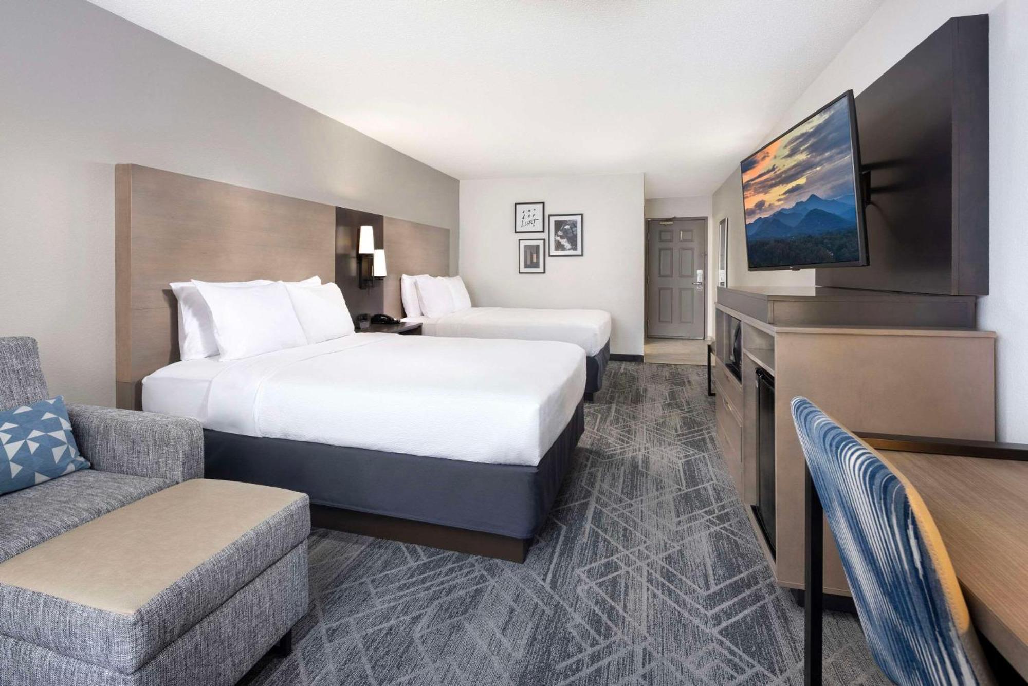 Country Inn & Suites By Radisson Asheville Downtown Tunnel Road 外观 照片