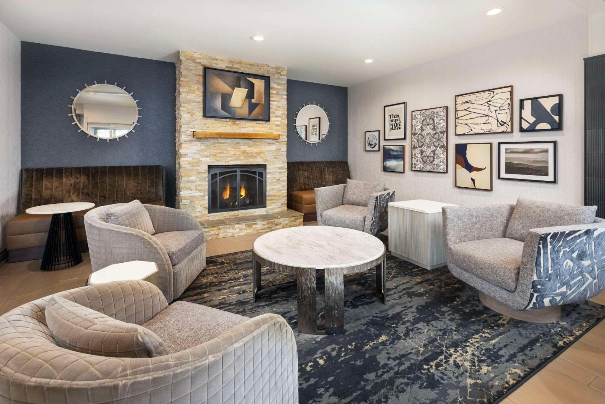 Country Inn & Suites By Radisson Asheville Downtown Tunnel Road 外观 照片